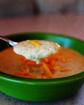 Нежный сырный суп с брокколи