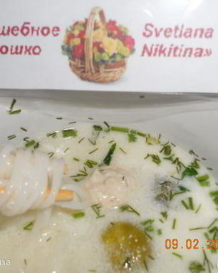 Суп сырный с фрикадельками и кедровыми орешками