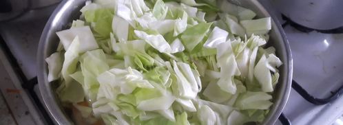 сырный суп с капустой курицей и плавленным сыром. Шаг 10