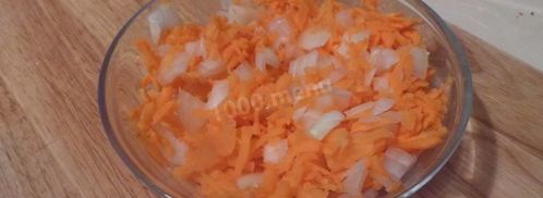 сырный суп с картошкой и морковью. Шаг 4