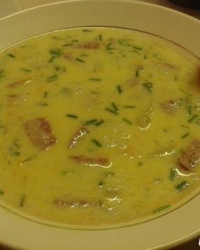 Сырный суп с колбасой