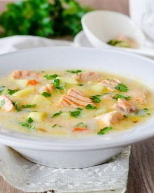 Сырный суп с шпинатом и семгой