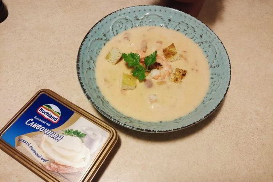 Рецепт сырного супа с томатами и креветками