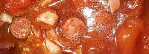 томатный суп с охотничьими колбасками и беконом. Шаг 3