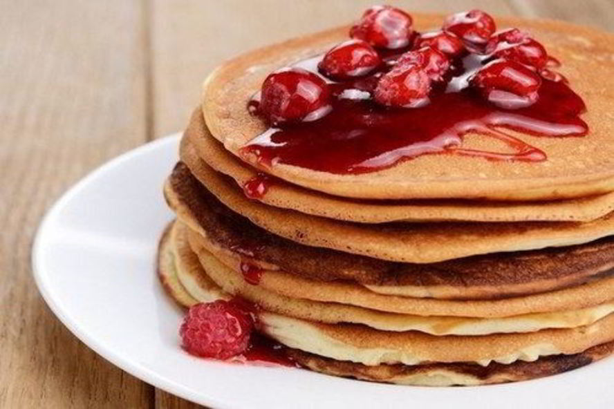 Рецепт пышных американских панкейков на кефире