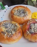 Плюшки с джемом Махеев под маковой посыпкой