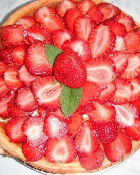 Чизкейк с клубникой и белым шоколадом