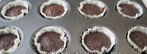 шоколадные капкейки с кремом. Шаг 9