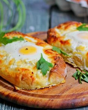 Хачапури по-аджарски