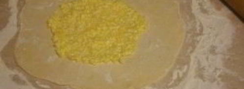 хачапури с сулугуни на сковороде. Шаг 5