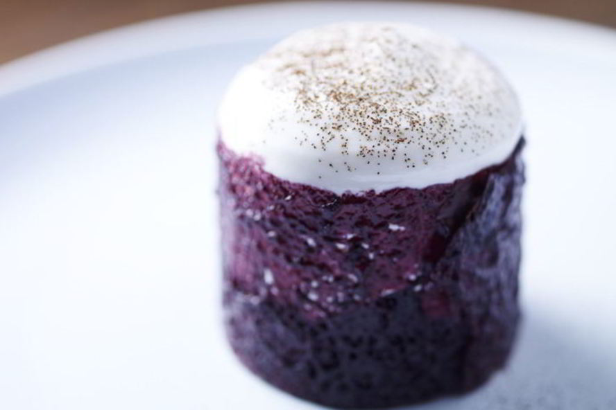 Рецепт черного хлеба с черной смородиной