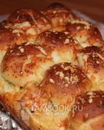 Обезьяний хлеб с чесноком и сыром