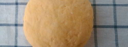 хворост на желтках. Шаг 4