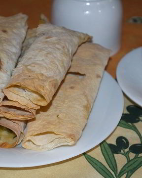 Рулетики из лаваша с сыром