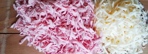 трубочки из лаваша, запеченные в соусе. Шаг 4