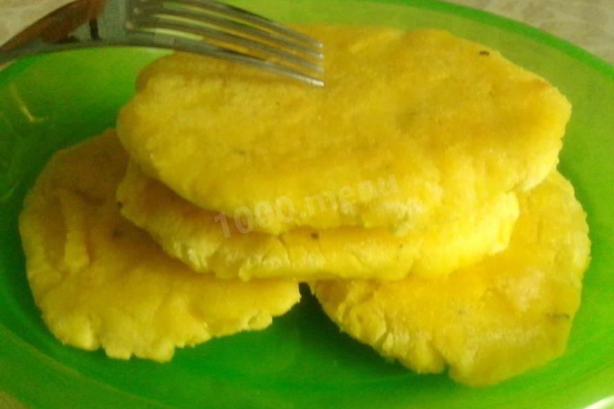 Рецепт кукурузных лепешек с сыром