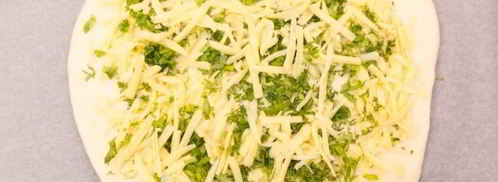 лепешка с сыром и зеленью. Шаг 9