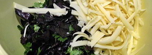 лепешка с зеленью и моцареллой. Шаг 4