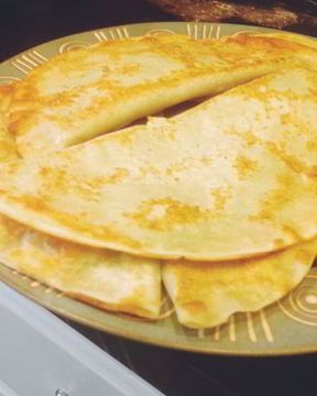 Лепешки с сыром на сковороде