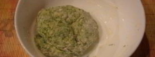 лепешки с зеленью на сковороде. Шаг 6