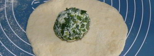 осетинские лепешки с черемшой и сулугуни по-сибирски. Шаг 8