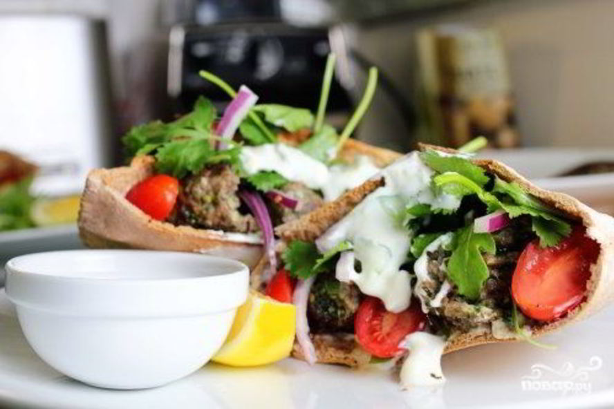 Рецепт питы с фаршем и овощами