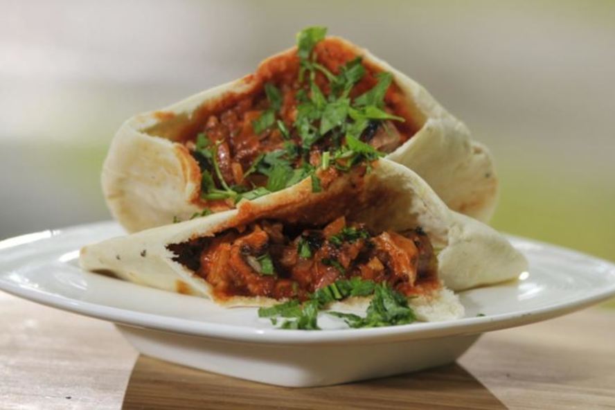 Рецепт питы с индейкой и салатом