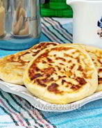 Сырные лепешки на кефире на сковороде