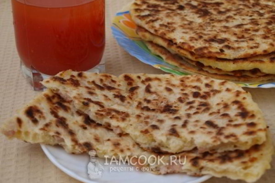Рецепт сырных лепешек с ветчиной