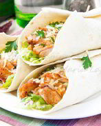 Тортильи с острой курицей, овощами и сыром Джюгас