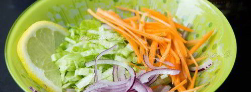 тортильи с острой курицей, овощами и сыром джюгас. Шаг 3