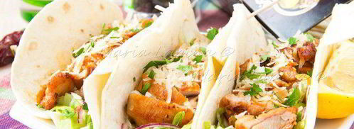 тортильи с острой курицей, овощами и сыром джюгас. Шаг 9