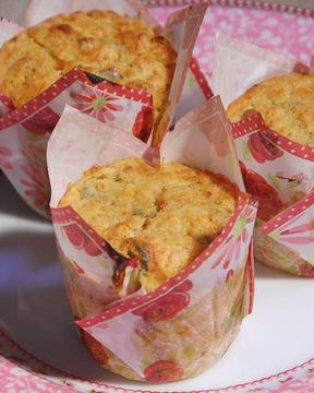 Чечевичные маффины с семечками и миндалем