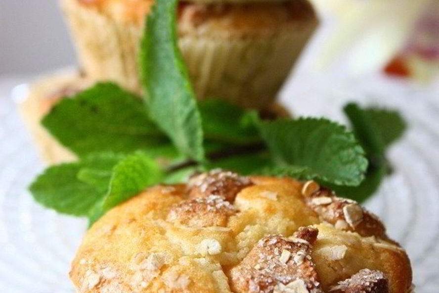 Рецепт маффинов с ревенем и марципаном