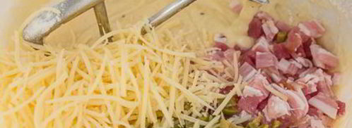 несладкие маффины с оливками и беконом. Шаг 7