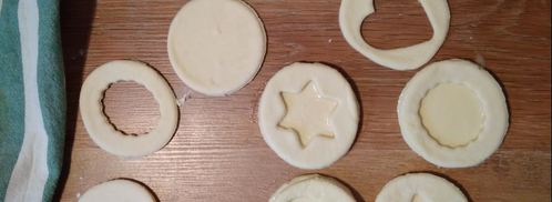 новогодние слойки с джемом. Шаг 4