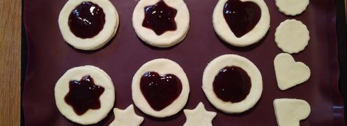 новогодние слойки с джемом. Шаг 6