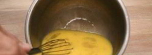 дрожжевые оладушки на кислом молоке. Шаг 4