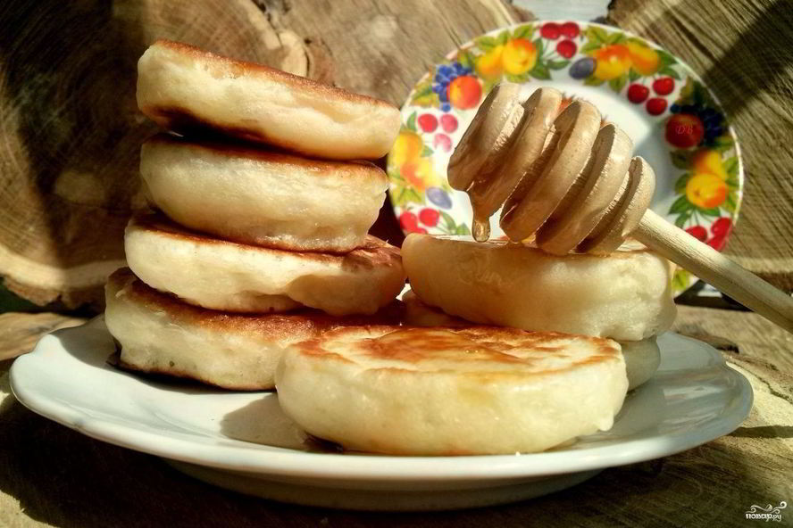 Рецепт оладий на молоке с дрожжами