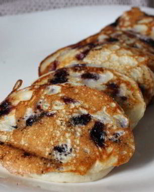 Оладьи с черникой