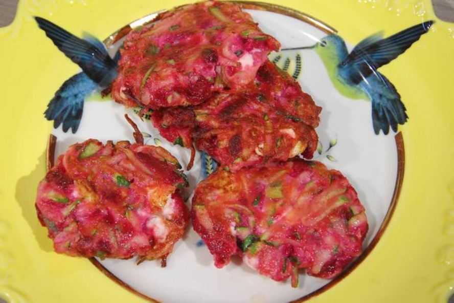 Рецепт овощных оладий с фетой и зеленью