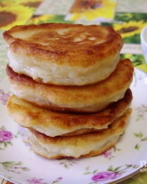 Пышные дрожжевые оладьи