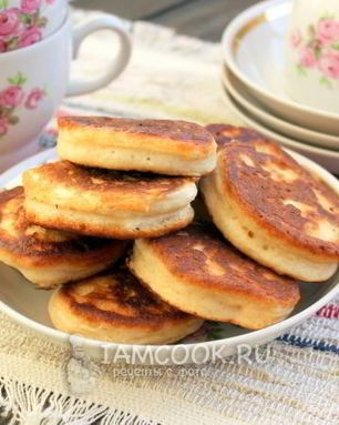 Пышные оладьи на кислом молоке