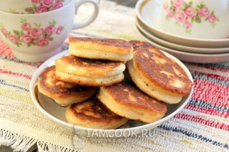 Рецепт пышных оладий на кислом молоке