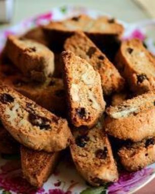 Бискотти из цельно-зерновой муки с орехами