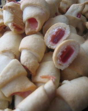 Рассыпчатые рогалики Вкус детства на сметанно-дрожжевом тесте