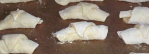 рогалики из творожного теста с яблоками. Шаг 10