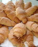 Рогалики с ореховой начинкой