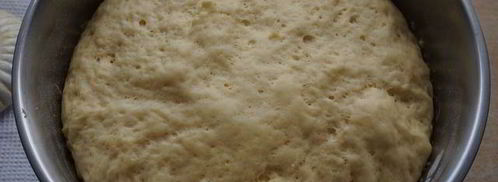 воздушные рогалики с хрустящей ореховой начинкой. Шаг 7