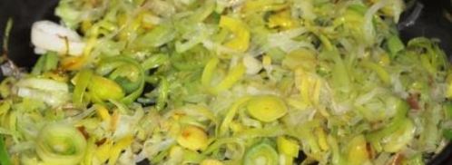 лотарингский пирог с курицей, пореем и беконом. Шаг 9